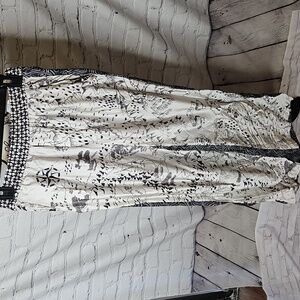 Me369 Bailey Straight Leg Voyage Printed Pants Size XS